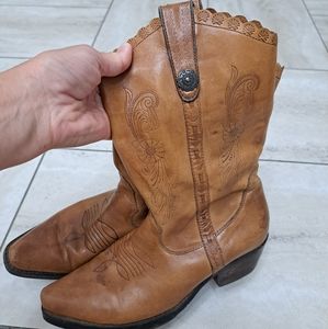 Women's Earth Spirit "Iris" leather cowboy boots